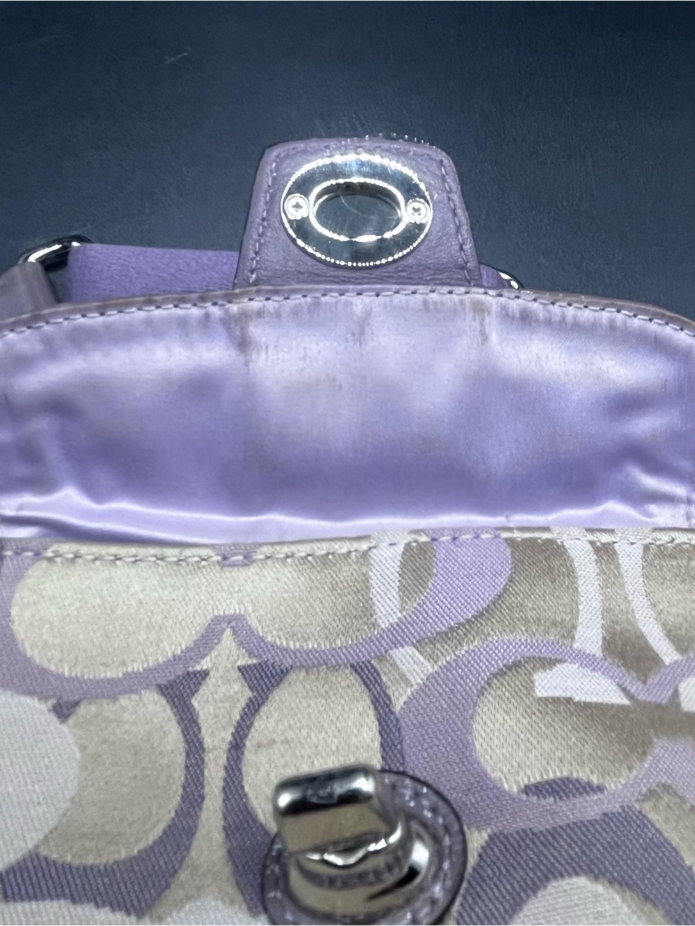 Vintage Y2K Coach Penelope Signature Jacquard Pocket Turn Lock Swingpack F45670 - Picture 13 of 16